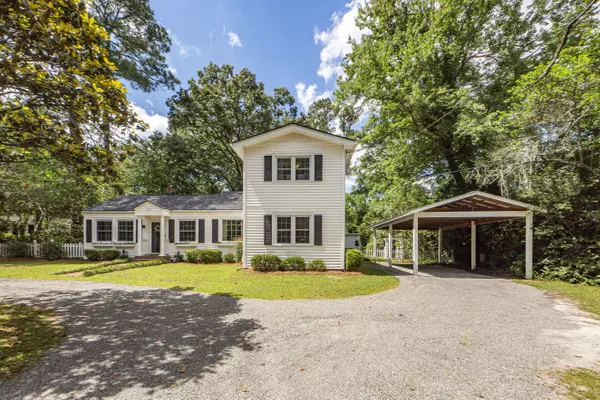 Summerville, SC 29483,117 Pine Grove Ave