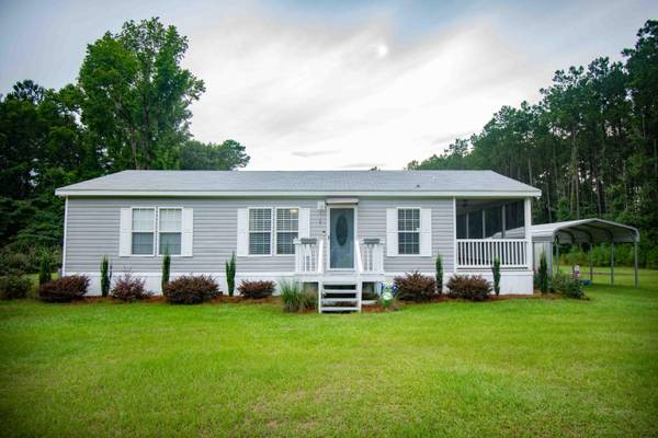 11697 Lowcountry Hwy, Ruffin, SC 29475