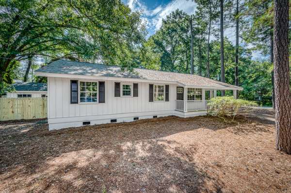 1593 Point Park Dr, Johns Island, SC 29455