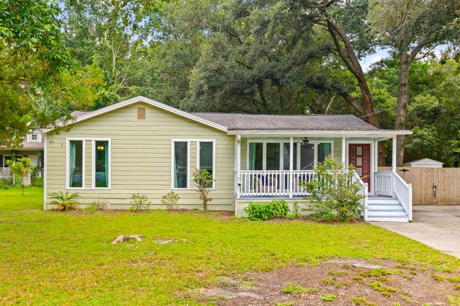 3020 Marlin Rd, Johns Island, SC 29455