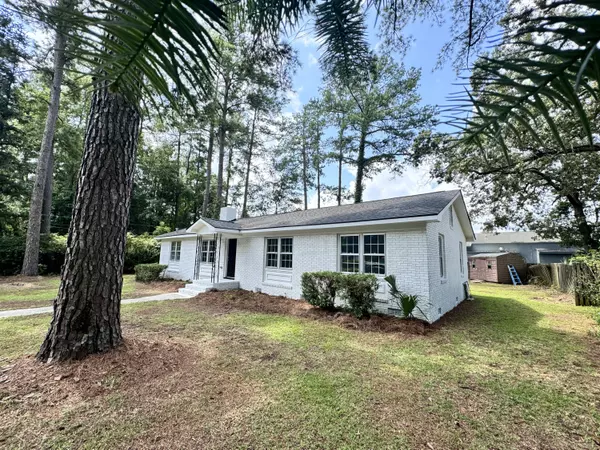 201 Josie Dr, Walterboro, SC 29488