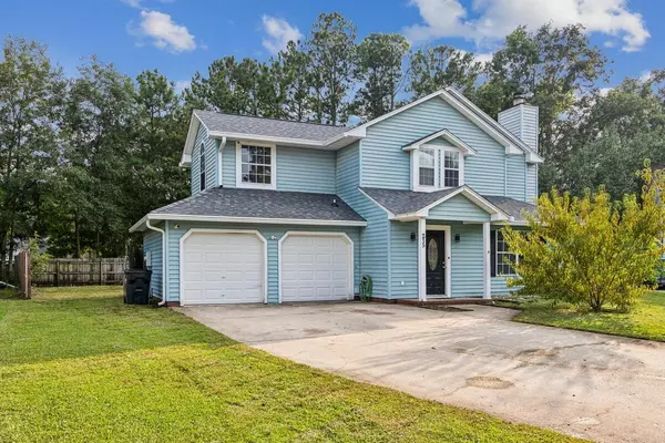 215 Cantilever Ct, Summerville, SC 29486