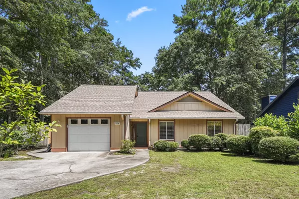 414 Sarah St, Walterboro, SC 29488