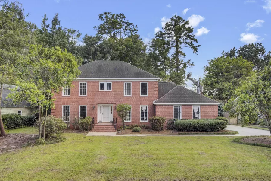 104 Stratford Dr, Summerville, SC 29485