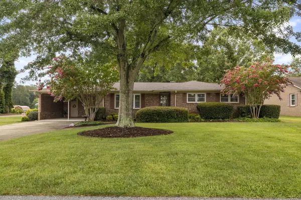 201 Holly Dr, Spartanburg, SC 29301