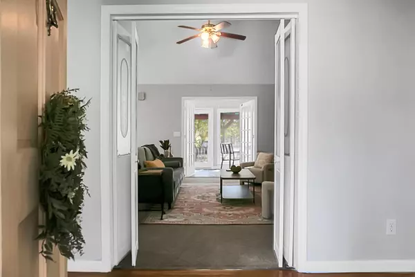 Summerville, SC 29485,104 Ashley River Dr