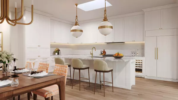 Charleston, SC 29401,284 Meeting St #303