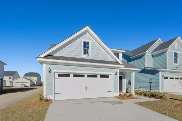 Moncks Corner, SC 29461,727 Opal Wing St