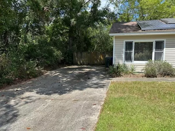 Charleston, SC 29407,2074 S Shore Dr