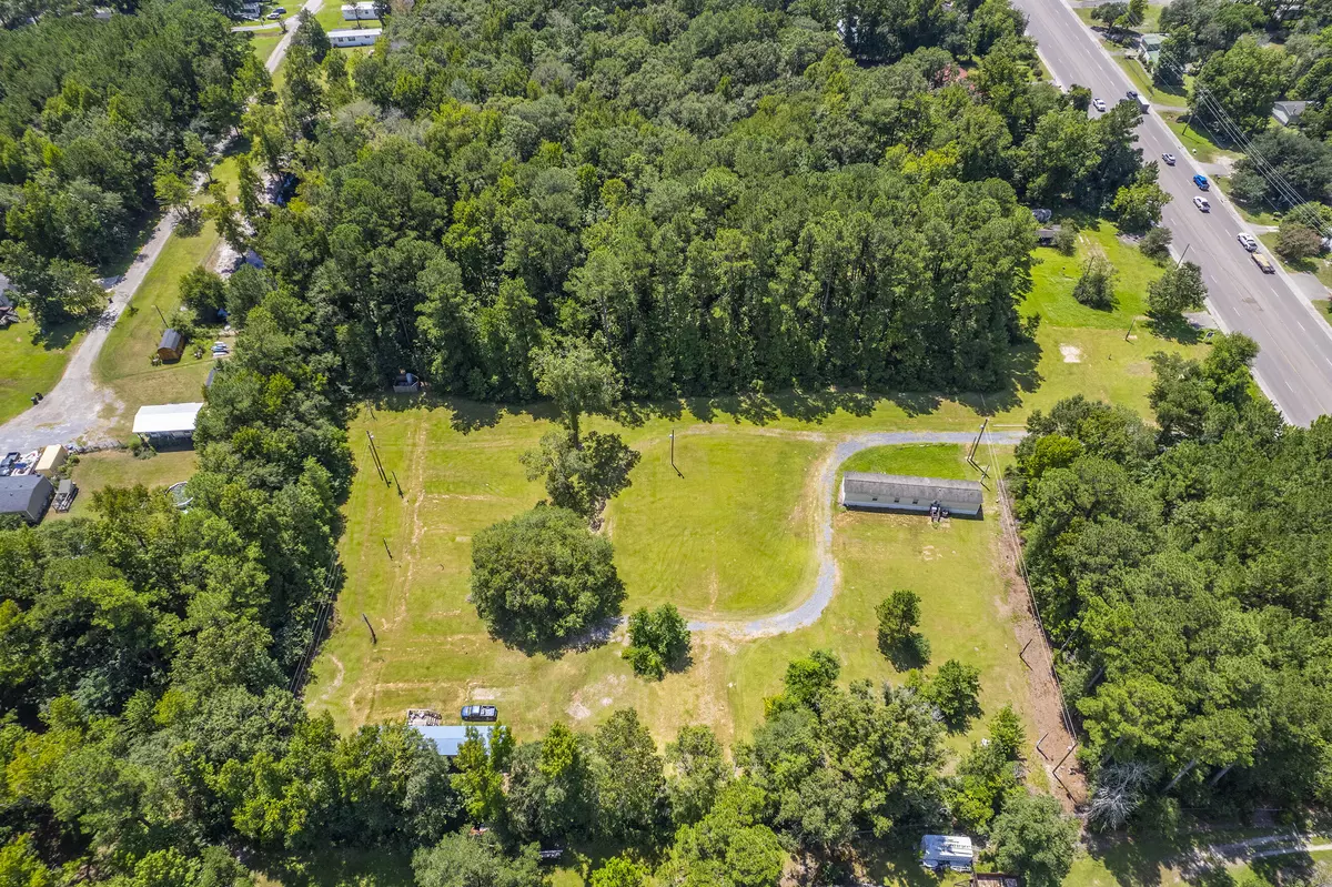 Moncks Corner, SC 29461,2118 S Live Oak Dr