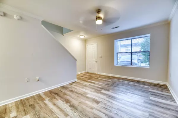 North Charleston, SC 29406,1910 Tropicana Rd #9-B