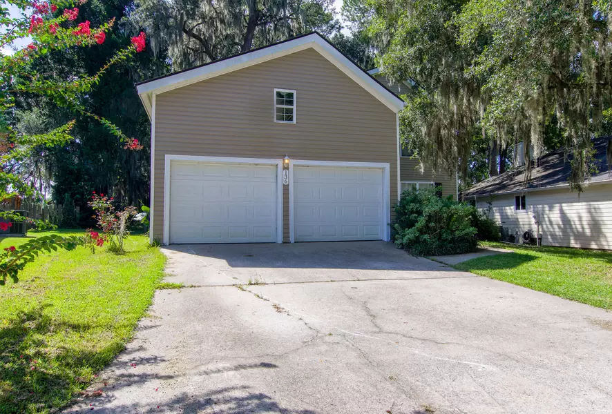 136 Lancer Dr, Summerville, SC 29485