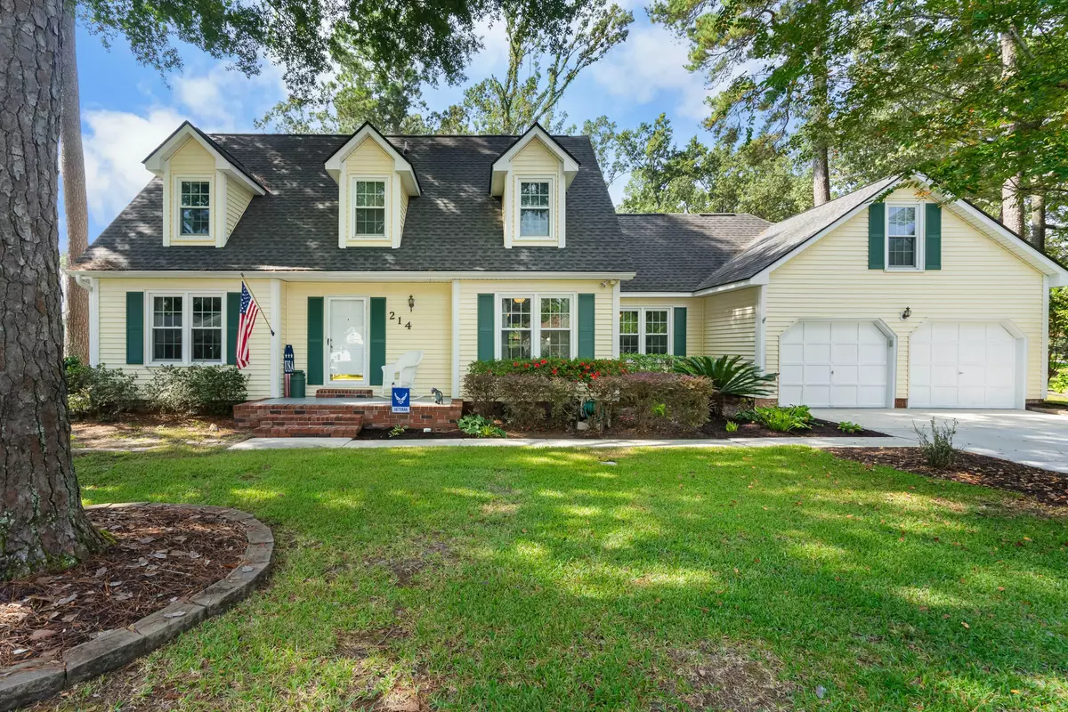 Summerville, SC 29485,214 Sweetbriar Rd