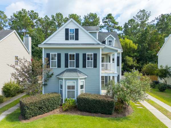 553 Delafield Dr, Summerville, SC 29483