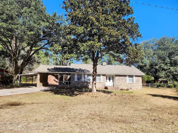 2877 Charleston, Orangeburg, SC 29115