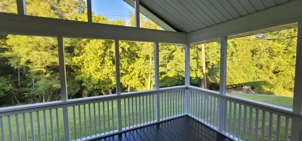 Fountain Inn, SC 29644,4 Circle St