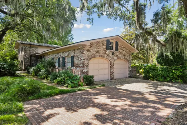108 Folly Road Blvd,  Charleston,  SC 29407