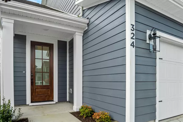 Moncks Corner, SC 29461,423 Grove End Rd