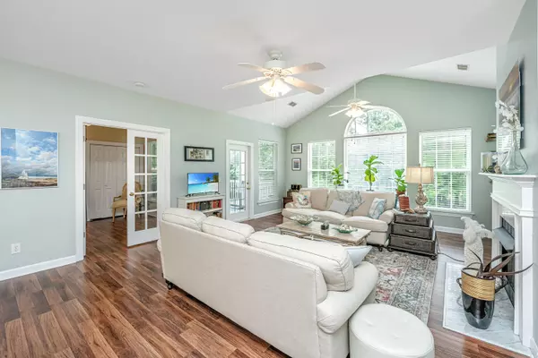 Mount Pleasant, SC 29466,1672 Camfield Ln