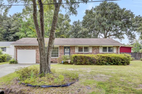 108 Parish Rd, Goose Creek, SC 29445