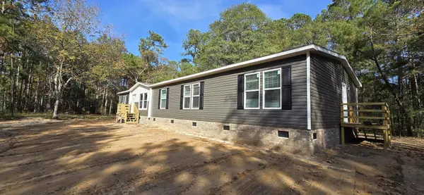 Saint Stephen, SC 29479,928 Tiger Loop