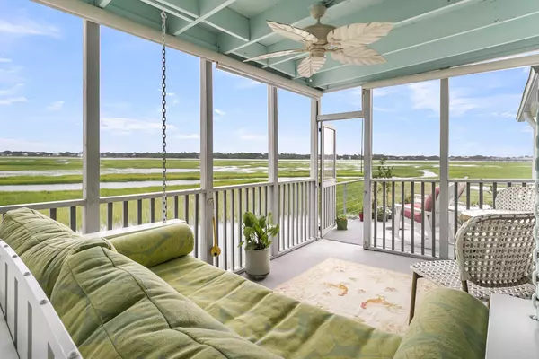 250 Little Oak Dr #250, Folly Beach, SC 29439