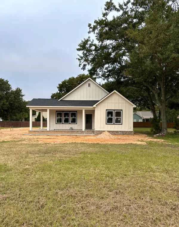 1135 Sugar Hill Dr, Moncks Corner, SC 29461