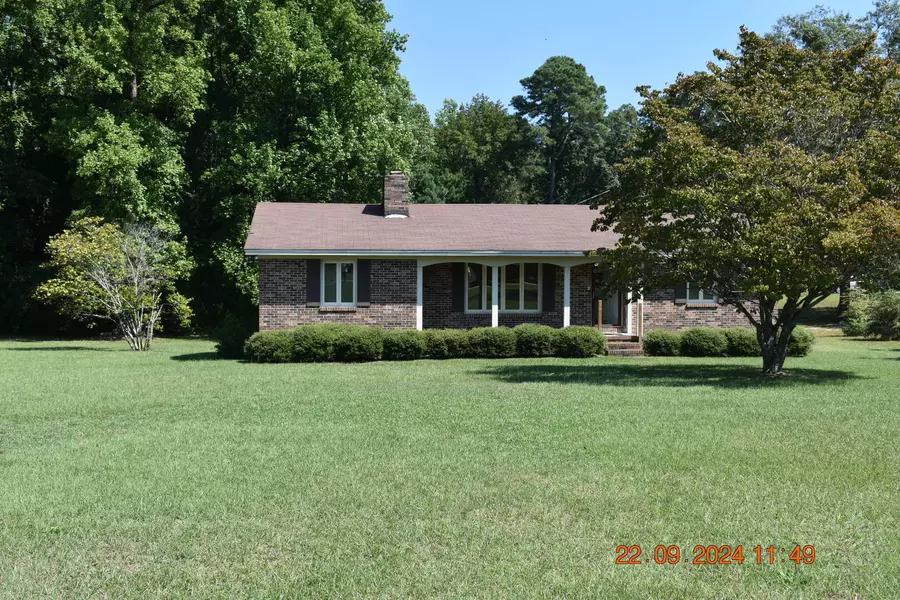 1763 Tomahawk Rd, Lamar, SC 29069