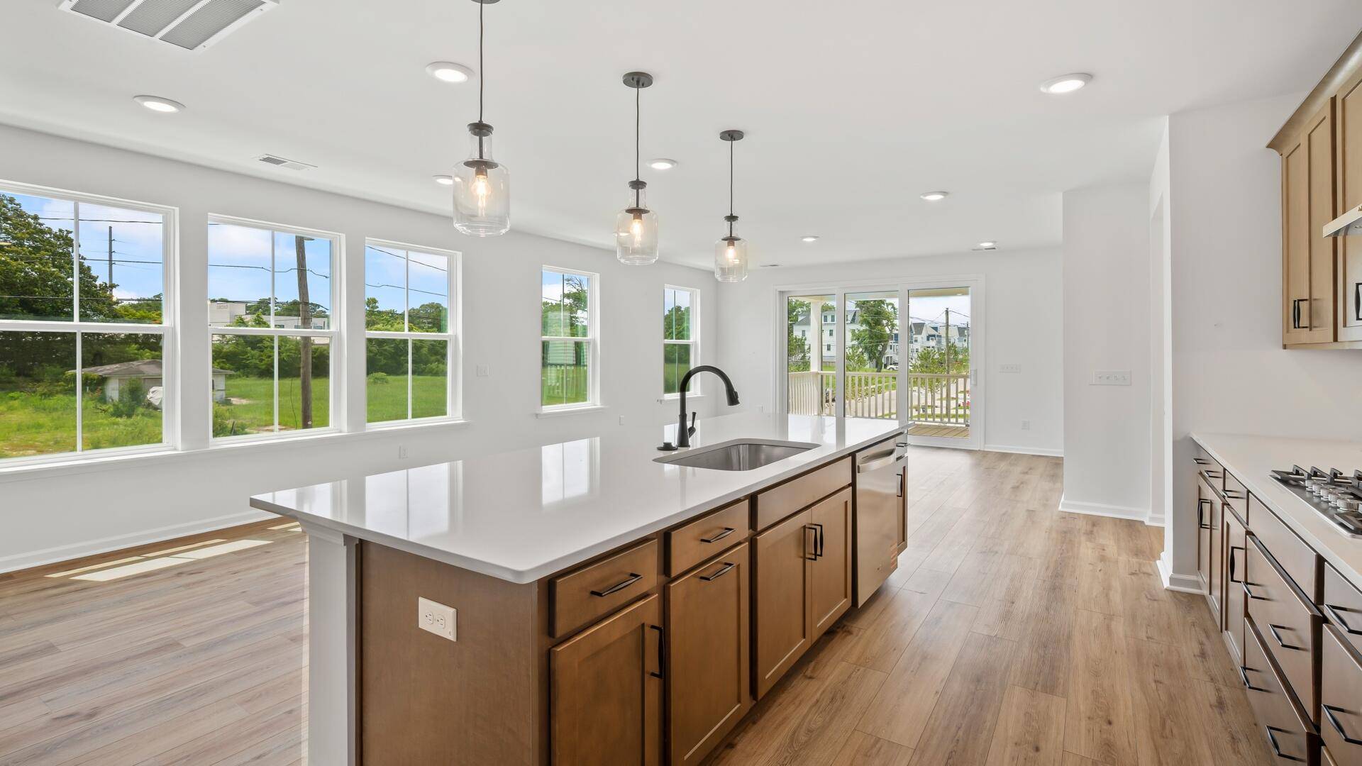 North Charleston, SC 29405,1094 Glenshaw St