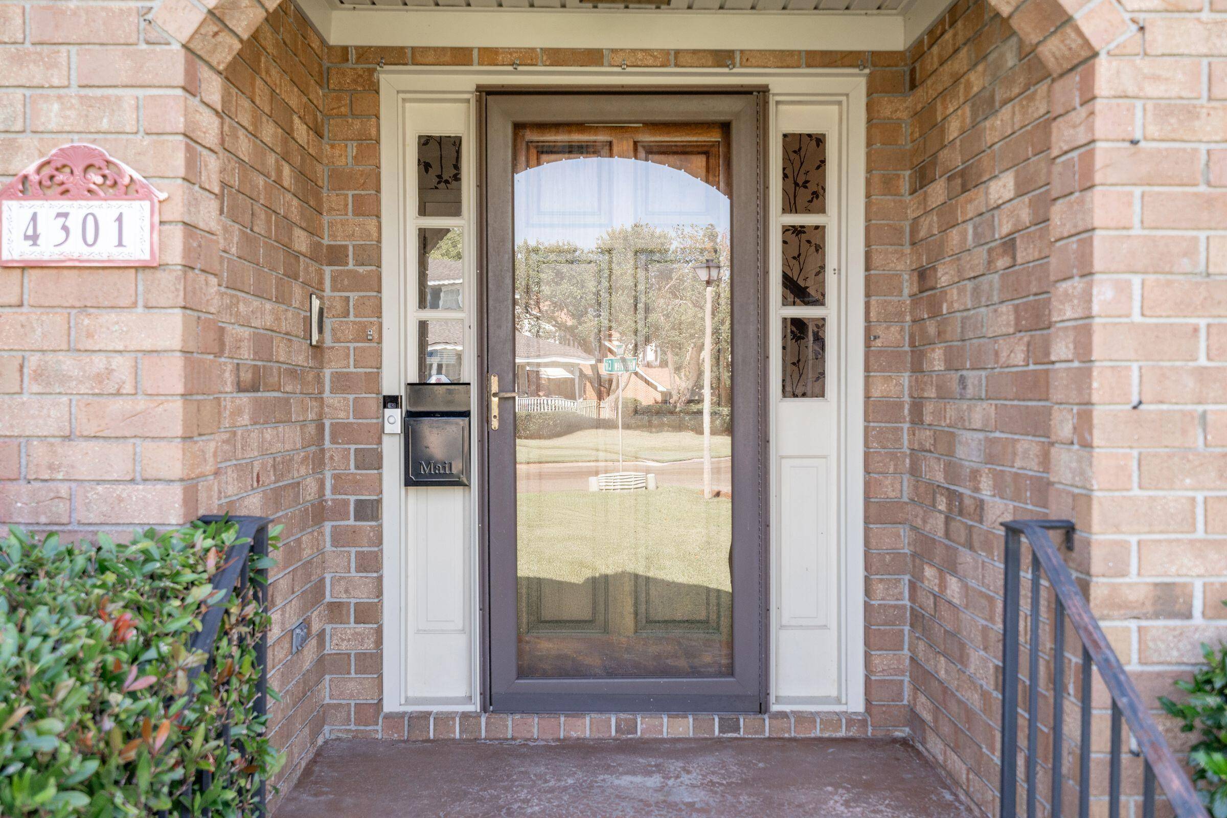 North Charleston, SC 29418,4301 Waterview Cir