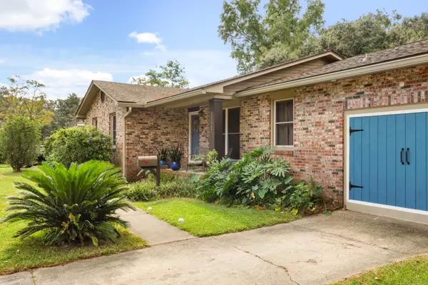 North Charleston, SC 29405,5325 Hartford Cir