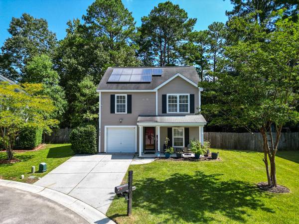 8796 Red Oak Dr, North Charleston, SC 29406