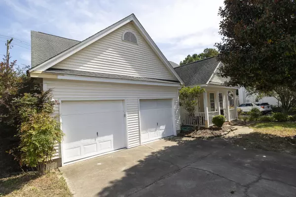 Mount Pleasant, SC 29464,1988 Gray Battery Ct