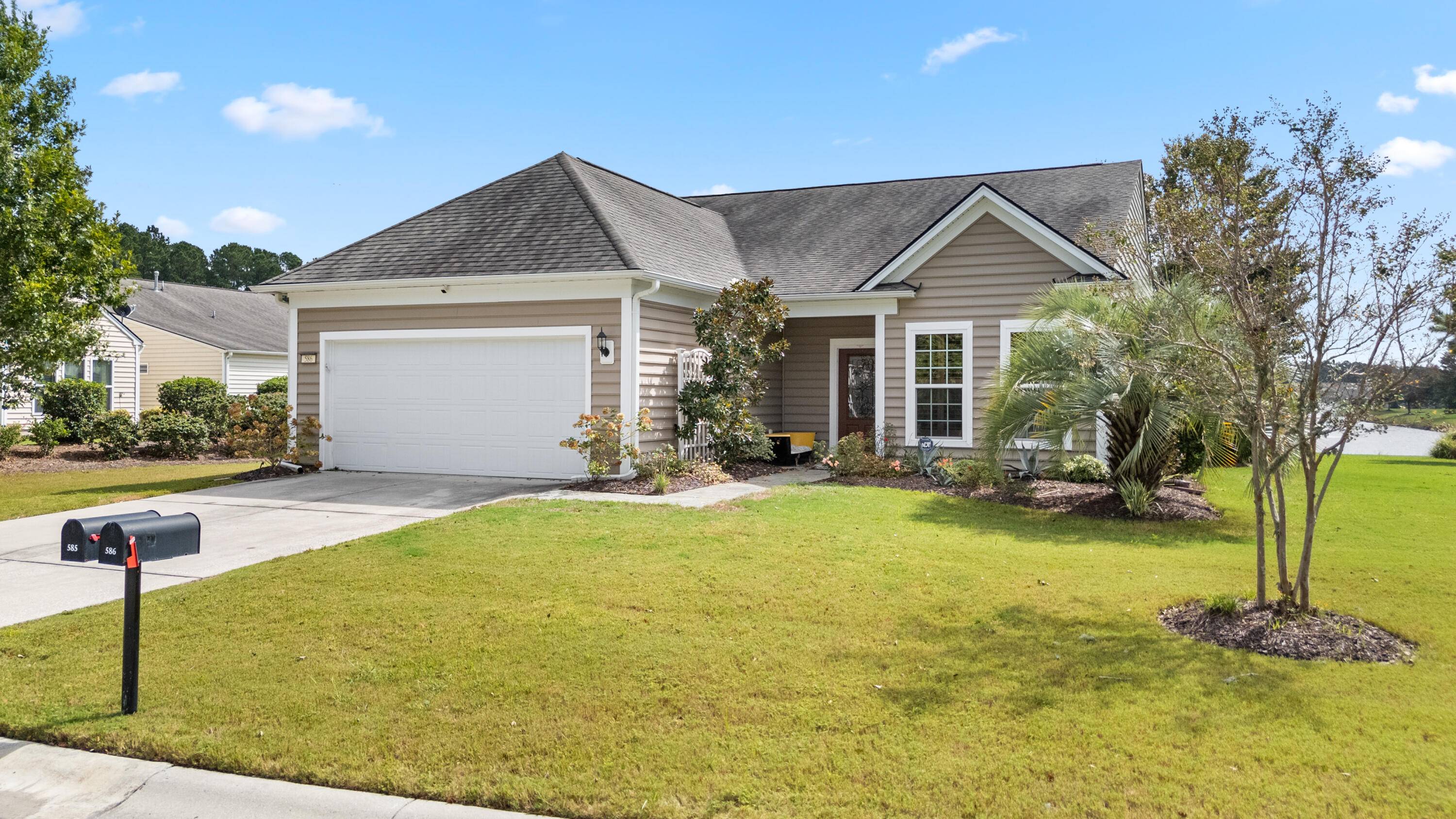 Summerville, SC 29486,586 Eastern Isle Ave