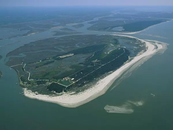 Dewees Island, SC 29451,284 Pelican Flight Dr