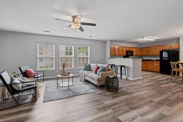 Summerville, SC 29483,302 Crescent Ct