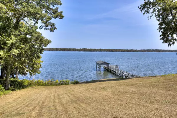 Elloree, SC 29047,9 Hazzard Ct