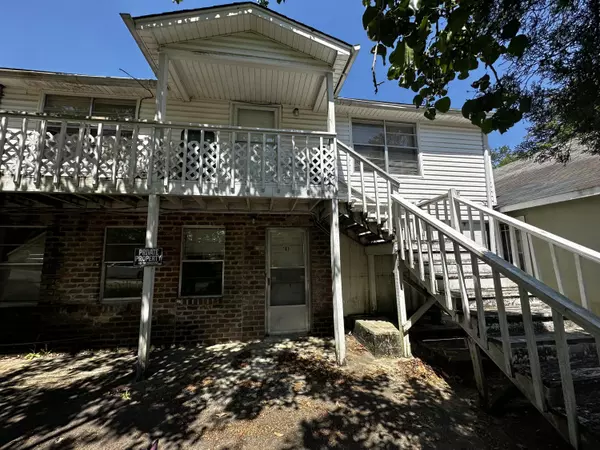 Walterboro, SC 29488,927 N Lemacks St