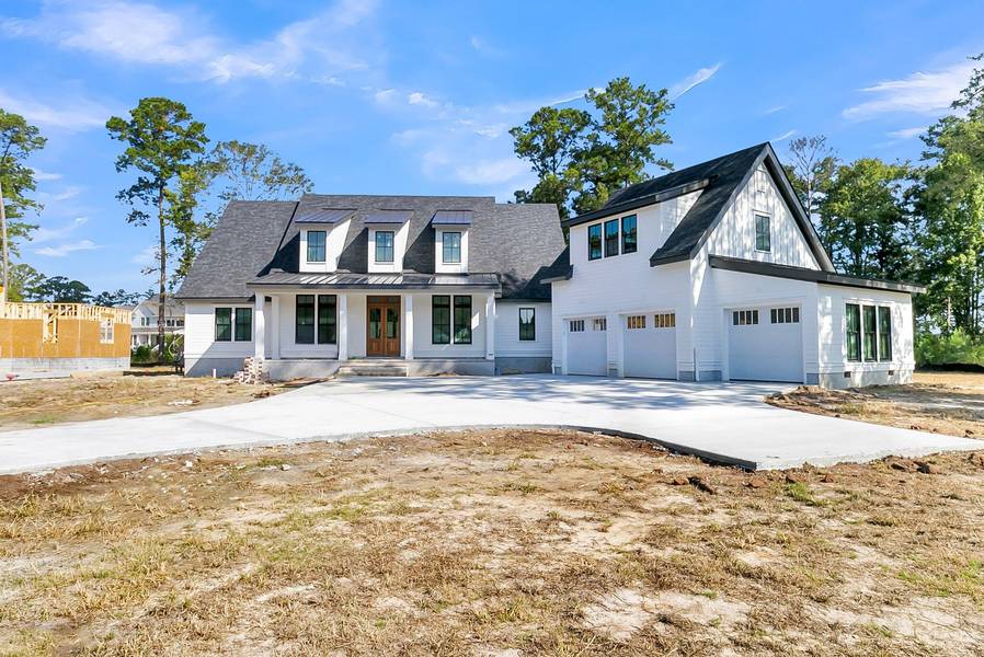 3949 Bulow Landing Rd, Ravenel, SC 29470