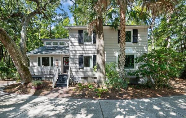 597 Oyster Rake Dr, Kiawah Island, SC 29455