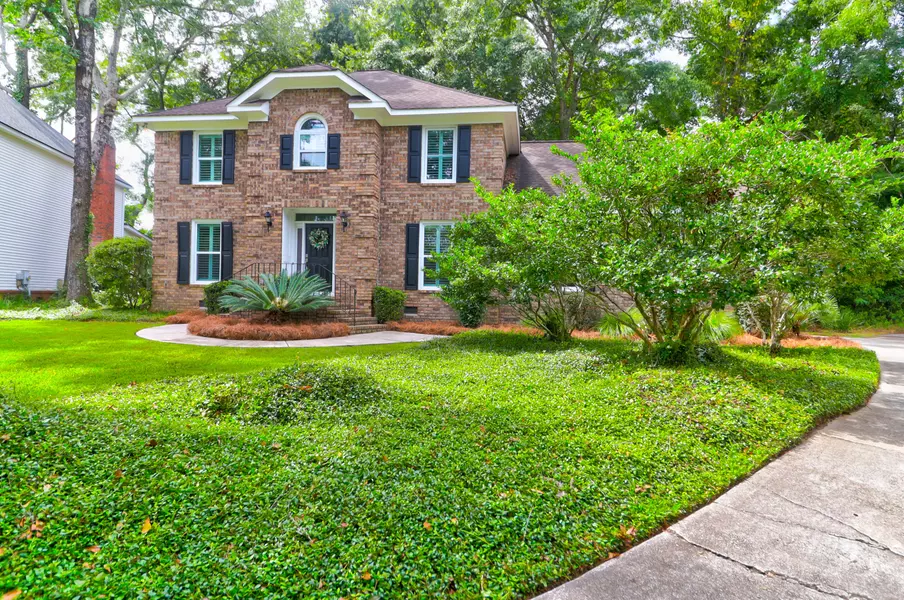 2071 Lewisfield Pl, Mount Pleasant, SC 29464