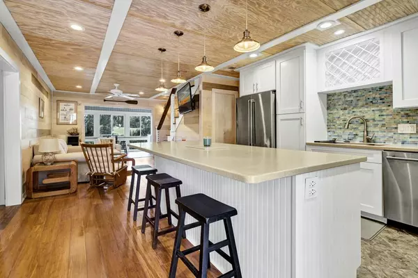 Edisto Beach, SC 29438,818 Club Cottage Court