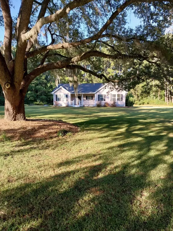 701 Cypress Gardens Rd, Moncks Corner, SC 29461