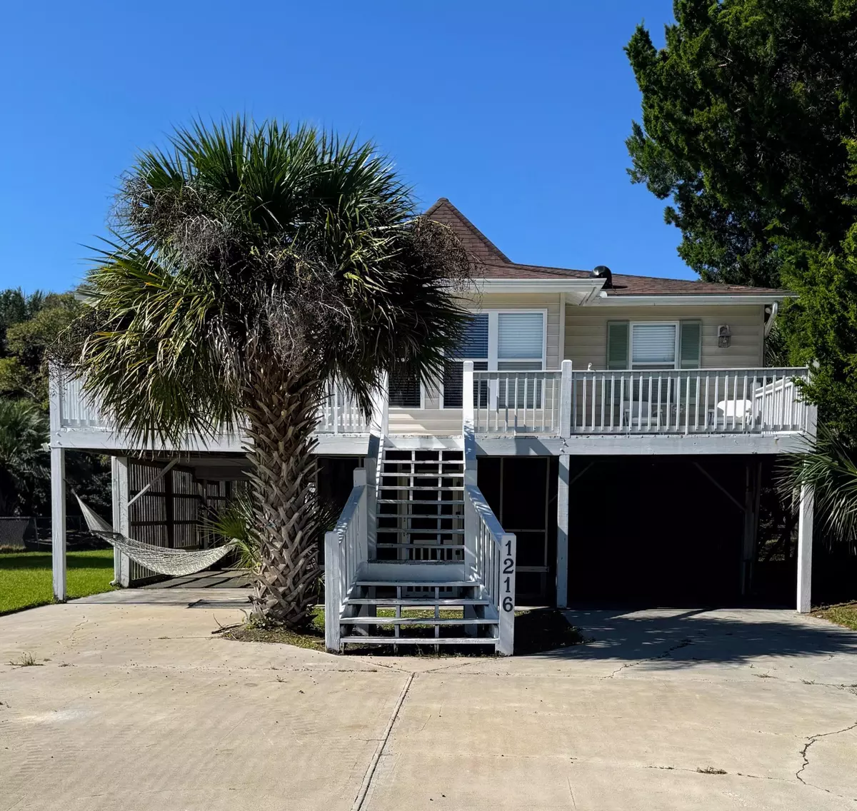 Edisto Island, SC 29438,1216 Nancy St