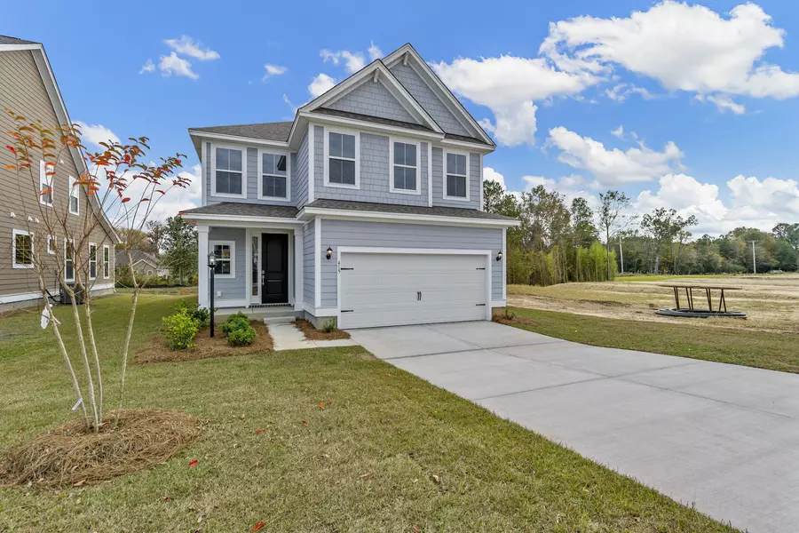 424 Grove End Rd, Moncks Corner, SC 29461