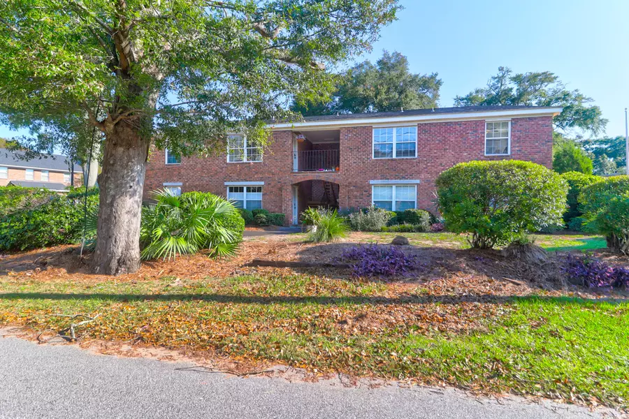 1240 Fairmont Ave #4, Mount Pleasant, SC 29464