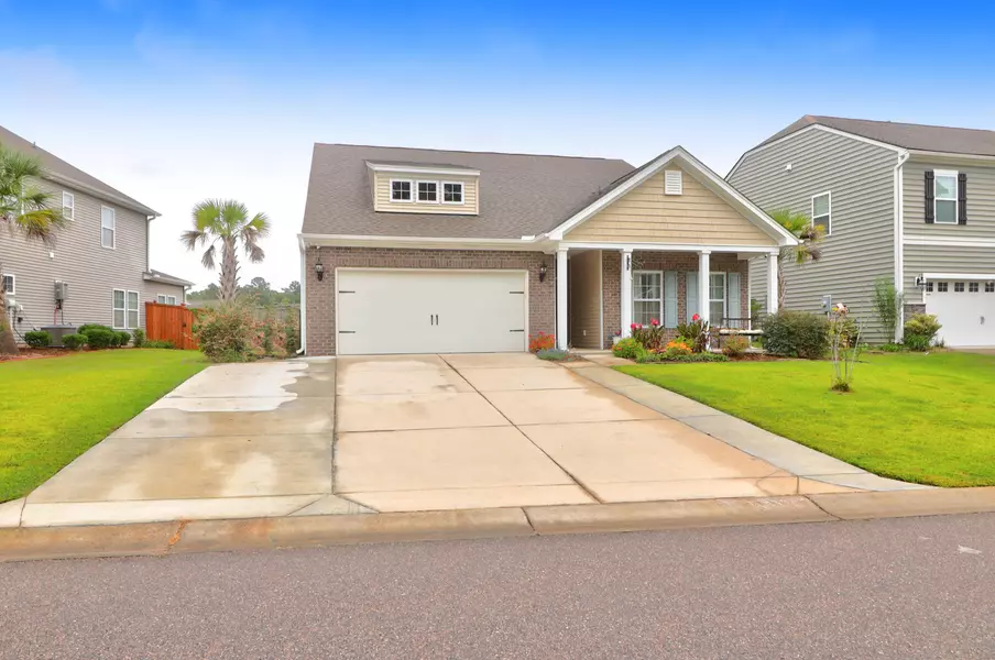 540 Nandina Dr, Goose Creek, SC 29445