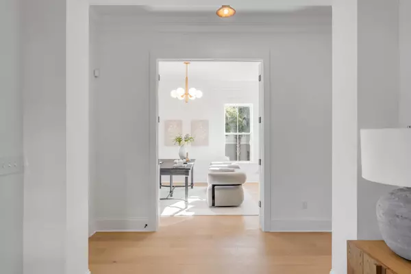 Daniel Island, SC 29492,1519 Wando Landing St