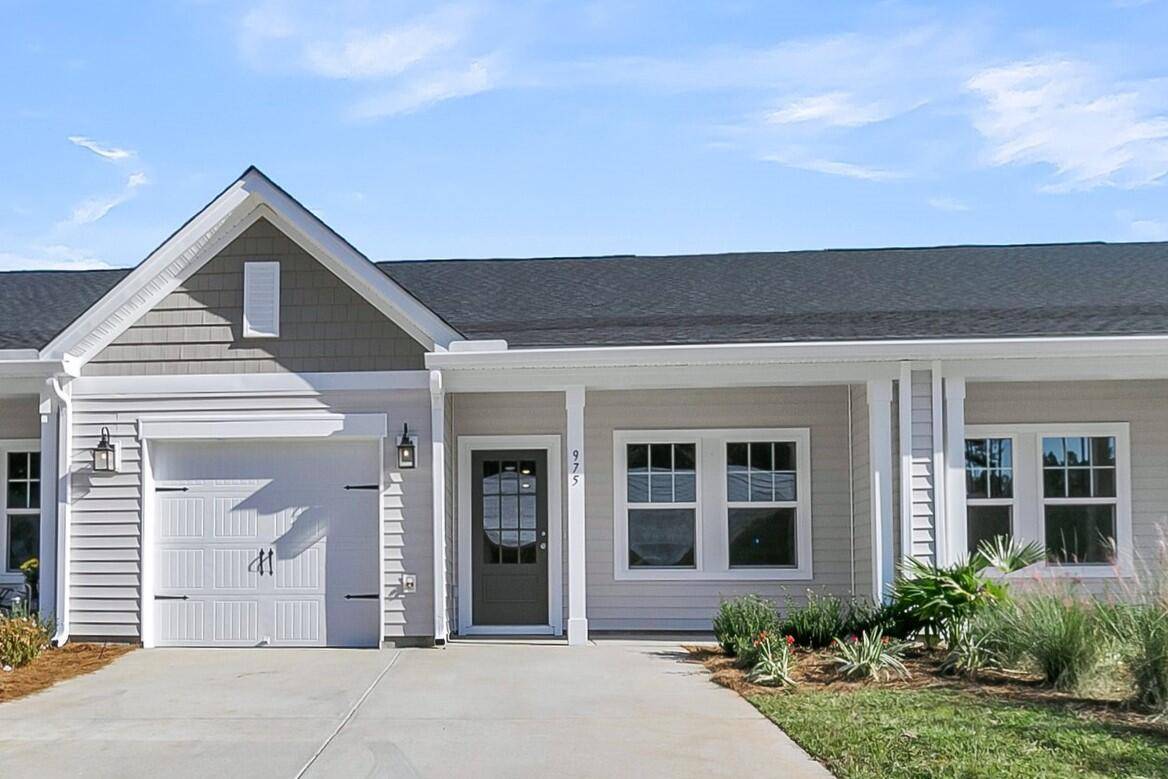975 Dusk Dr, Summerville, SC 29486