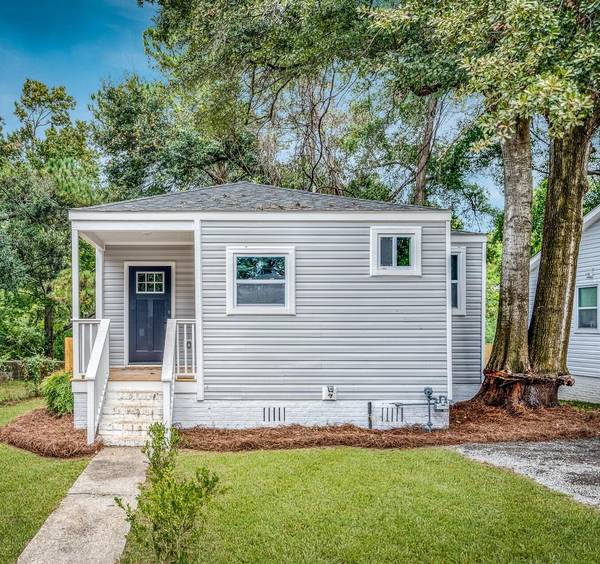 2384 Cambridge Ave, North Charleston, SC 29405